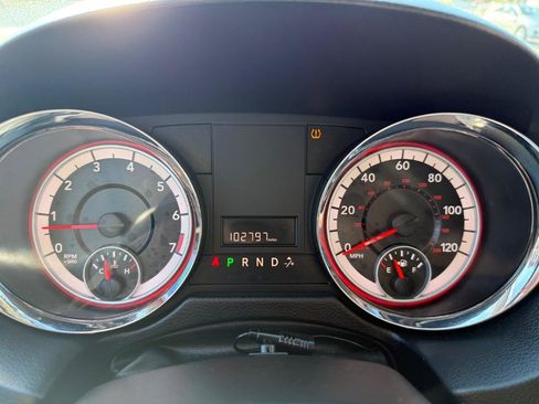 Used 2012 Dodge Grand Caravan SXT image 20