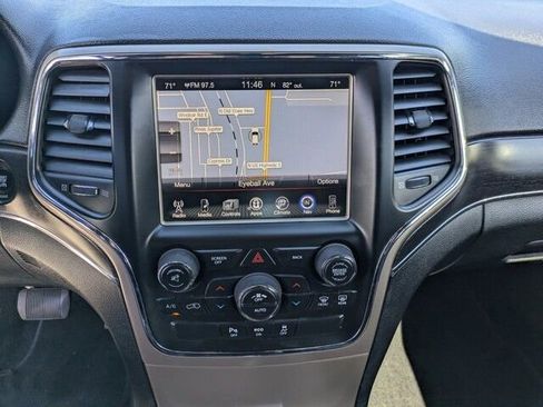 Used 2015 Jeep Grand Cherokee Limited w/ Trailer Tow Group IV image 26