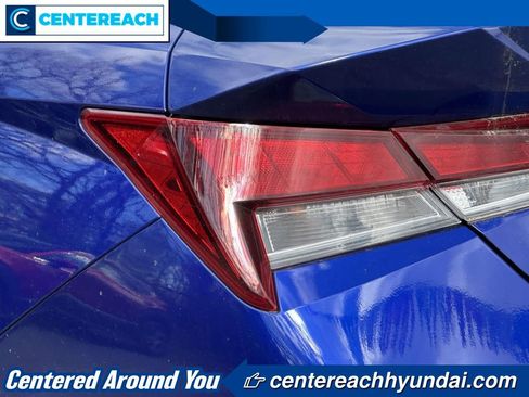 Used 2023 Hyundai Elantra SEL FWD image 7