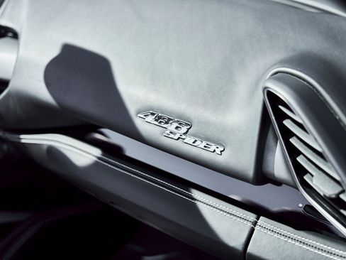 Used 2018 Ferrari 488 Spider image 44