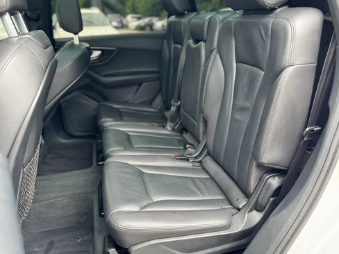 Used 2017 Audi Q7 2.0T Premium Plus w/ Premium Plus Package AWD/4WD image 17