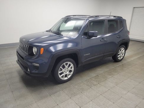 Used 2021 Jeep Renegade Latitude w/ Convenience Group image 2