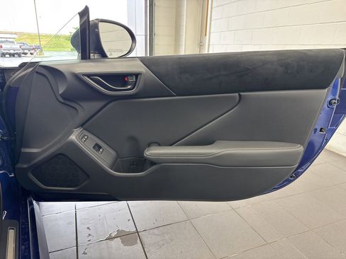 Used 2023 Toyota GR86 Premium RWD image 39
