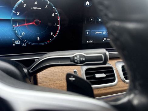 Used 2021 Mercedes-Benz GLE 350 4MATIC image 16