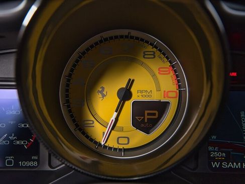 Used 2013 Ferrari 458 Italia Coupe RWD image 19