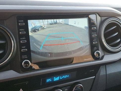 Certified 2021 Toyota Tacoma TRD Off-Road image 17