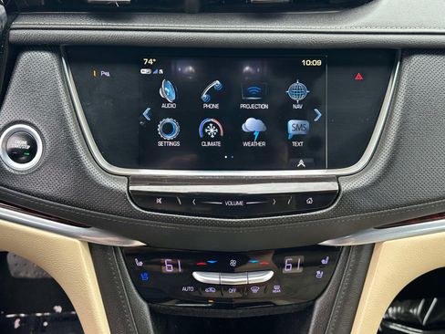 Used 2019 Cadillac XT5 Premium Luxury AWD/4WD image 9