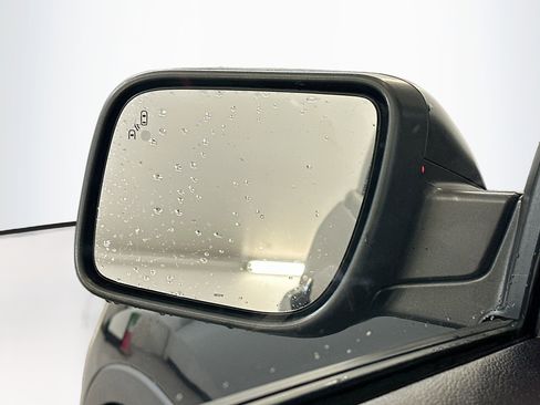 Used 2019 Ford Explorer XLT w/ Equipment Group 202A image 16