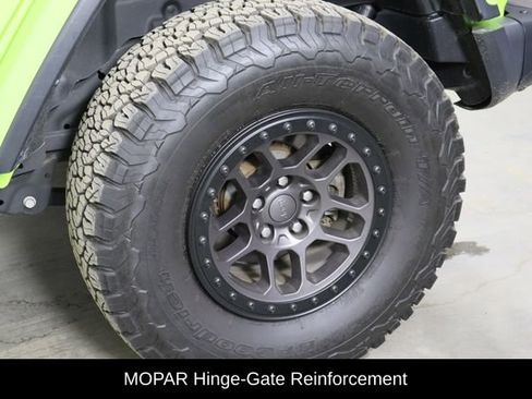 Used 2021 Jeep Wrangler Unlimited Rubicon w/ Xtreme Recon 35" Tire Package image 34