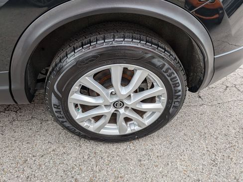 Used 2021 Nissan Rogue Sport S image 26