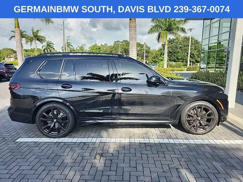 Used 2025 BMW X7 xDrive40i w/ M Sport Package AWD/4WD image 7