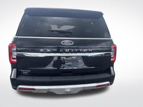 Used 2024 Ford Expedition Limited AWD/4WD image 4