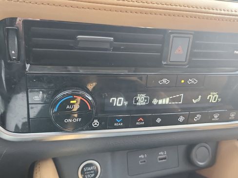 Used 2021 Nissan Rogue Platinum image 29