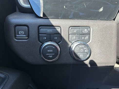 Used 2024 GMC Sierra 1500 SLT w/ SLT Premium Plus Package image 21