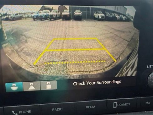 Used 2022 Honda Civic Sport image 2