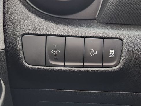 Used 2022 Hyundai Kona SEL AWD/4WD image 27