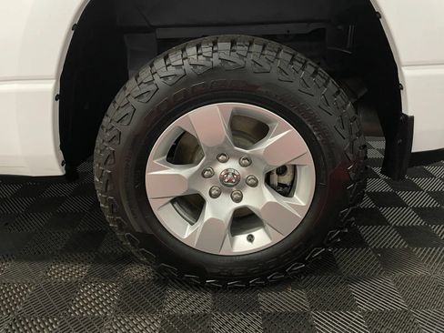 Used 2021 RAM 1500 Big Horn AWD/4WD image 13