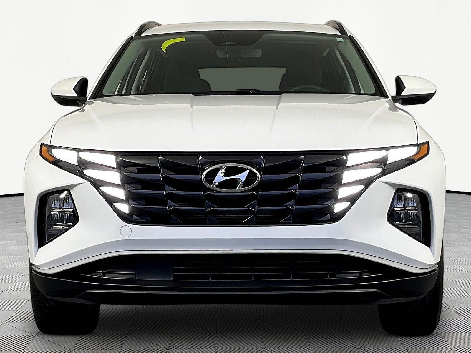 Used 2024 Hyundai Tucson SEL AWD/4WD image 2
