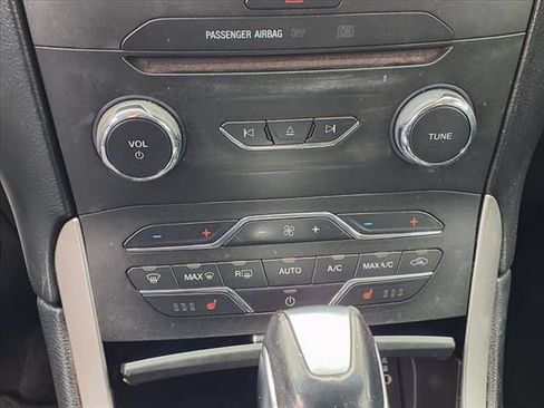 Used 2015 Ford Edge SEL w/ Equipment Group 201A AWD/4WD image 14