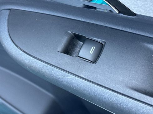 Used 2020 Chevrolet Bolt LT FWD image 22