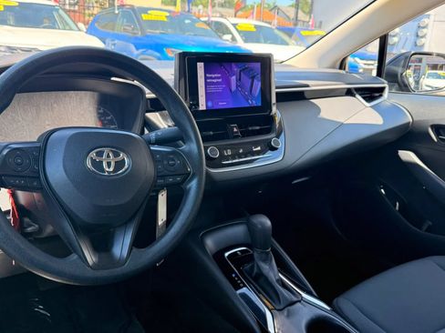 Used 2023 Toyota Corolla LE FWD image 17