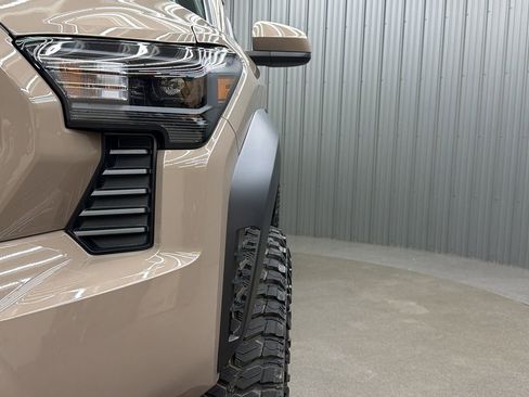 Used 2026 Toyota Tacoma TRD Off-Road AWD/4WD image 13