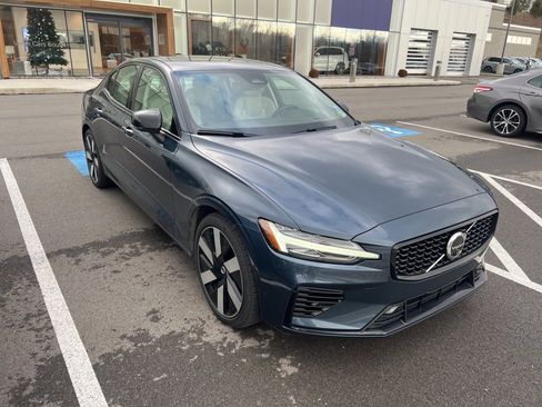 Used 2024 Volvo S60 T8 Ultimate w/ Climate Package image 2