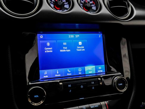 Used 2022 Ford Mustang Shelby GT500 w/ Technology Package image 75