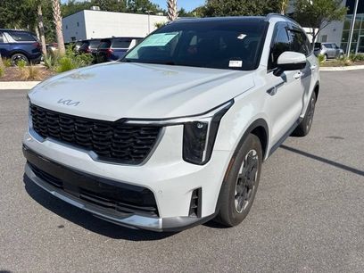 Used 2024 Kia Sorento S w/ Panoramic Sunroof Package