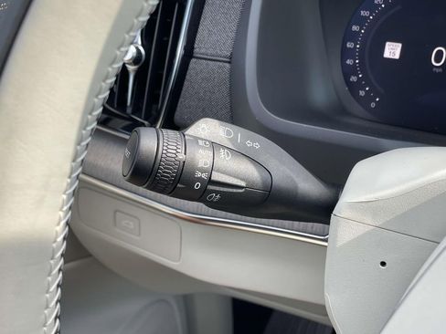 New 2026 Volvo XC90 B6 Ultra w/ Protection Package Premier image 13