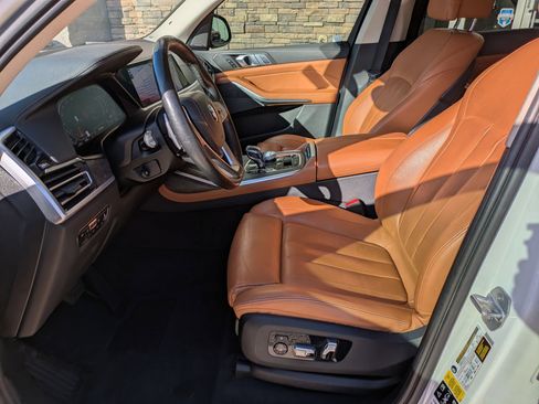 Used 2020 BMW X7 xDrive40i w/ Premium Package image 17