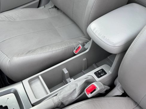 Used 2012 Subaru Forester 2.5X Limited image 17