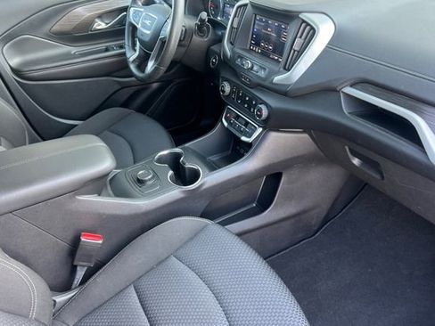 Used 2023 GMC Terrain SLE w/ Elevation Edition image 20