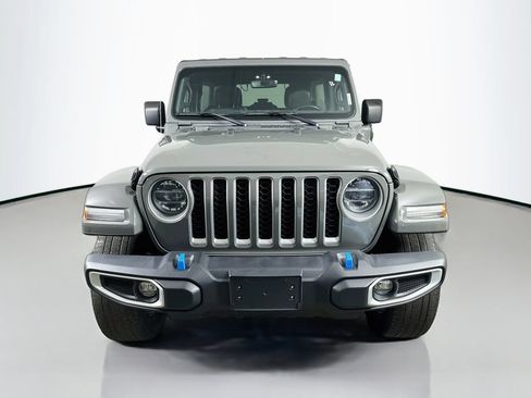 Used 2022 Jeep Wrangler Unlimited Sahara AWD/4WD image 2