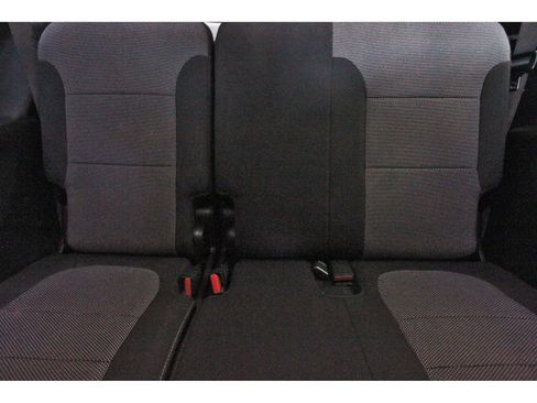 Used 2018 Chevrolet Traverse LT FWD image 16