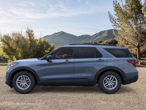 Used 2026 Ford Explorer Active RWD image 5