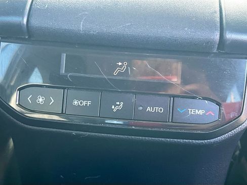 Used 2023 Toyota Highlander XLE w/ Protection Package #3 (TMS) image 25