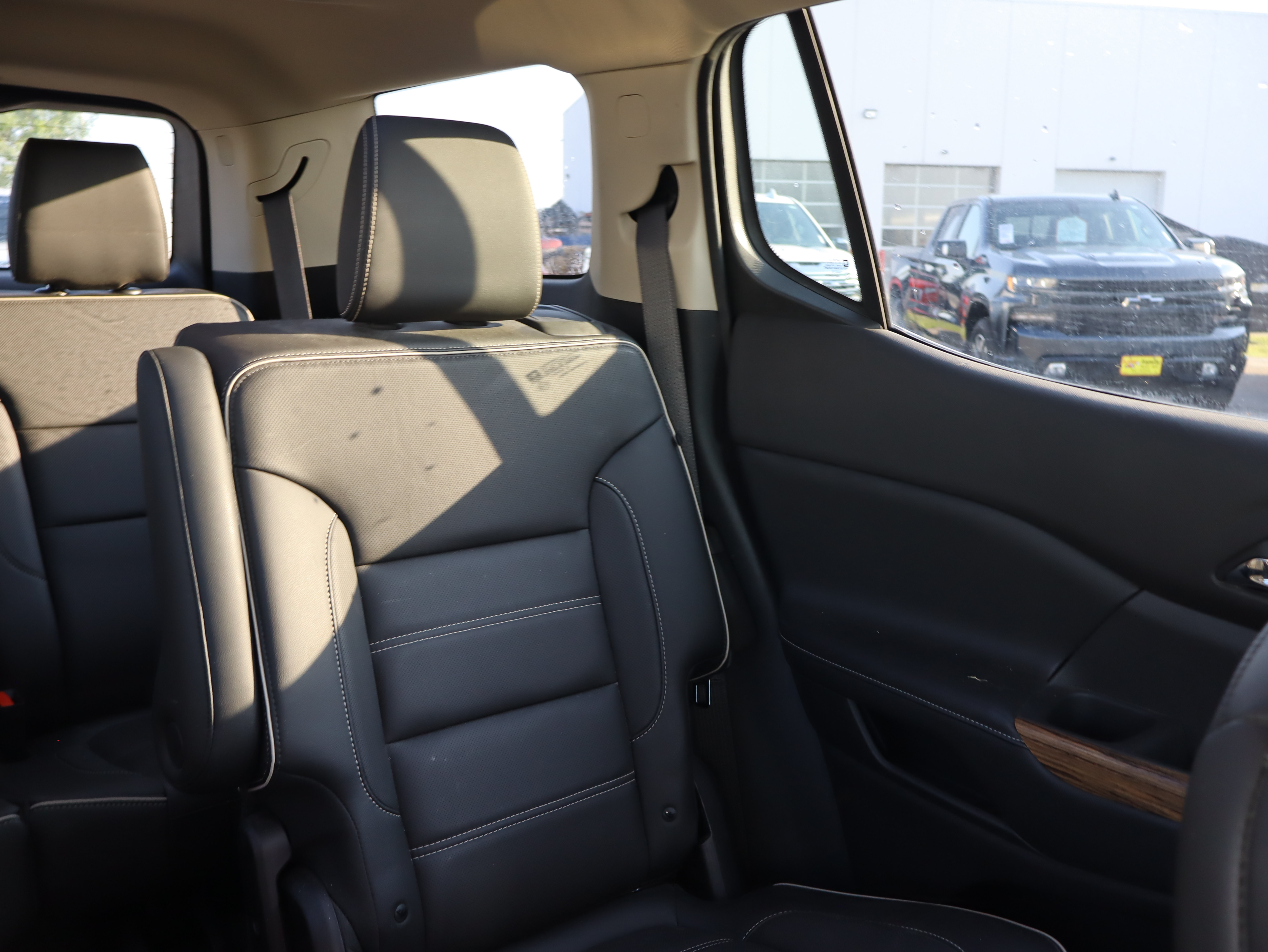Used 2019 GMC Acadia Denali w/ Technology Package AWD/4WD image 14