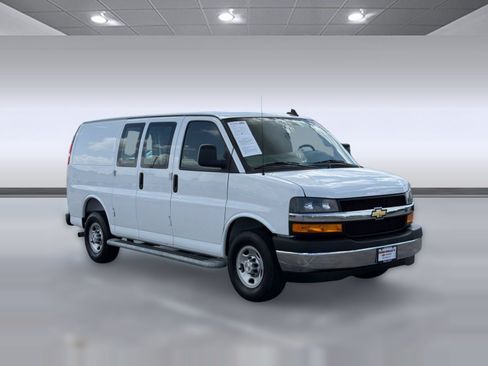 Certified 2025 Chevrolet Express 2500 w/ Driver Convenience Package RWD image 6