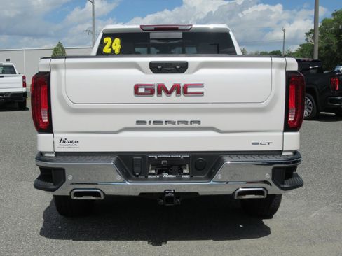 Used 2024 GMC Sierra 1500 SLT w/ SLT Premium Plus Package AWD/4WD image 5