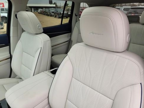 New 2026 Buick Enclave Avenir w/ Super Cruise Package FWD image 21