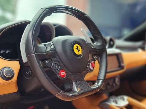 Used 2016 Ferrari FF image 20