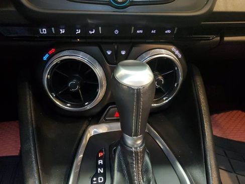 Used 2017 Chevrolet Camaro LT RWD image 20