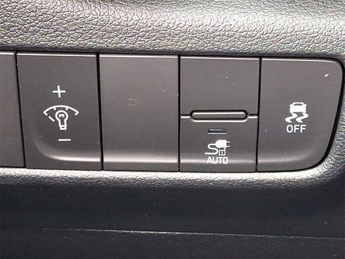 Used 2023 Hyundai Kona SEL image 25