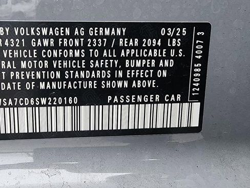 Used 2025 Volkswagen GTI SE FWD image 13