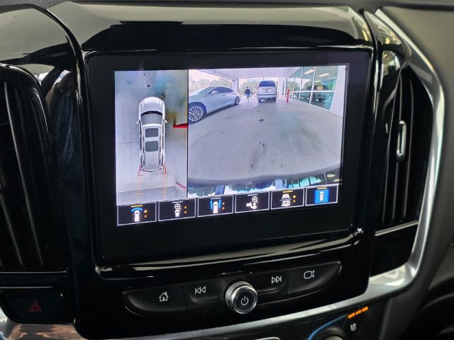 Used 2023 Chevrolet Traverse Premier w/ Redline Edition FWD image 30