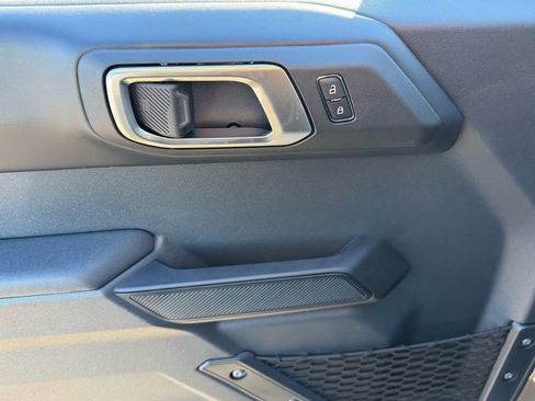 New 2026 Ford Bronco Badlands image 9