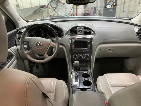 Used 2017 Buick Enclave Premium w/ Experience Buick Package image 20