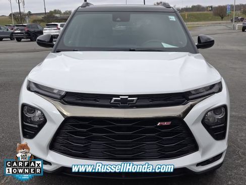 Used 2023 Chevrolet TrailBlazer RS w/ Sun and Liftgate Package FWD image 13
