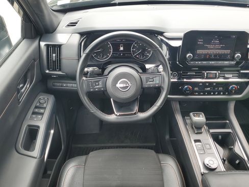 Used 2023 Nissan Pathfinder Rock Creek image 17